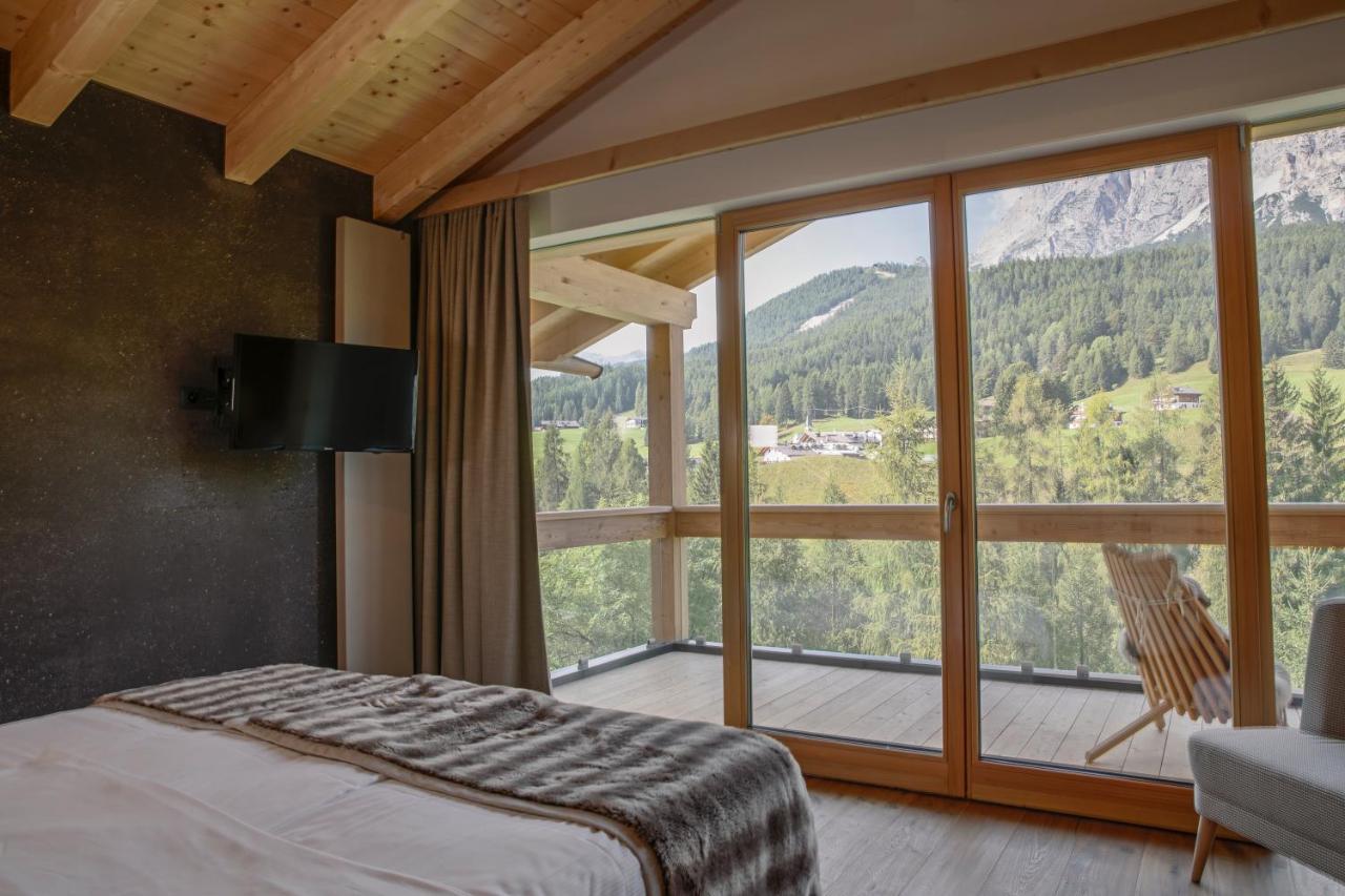 Dolomiti Lodge Alvera Кортина д'Ампецо Екстериор снимка