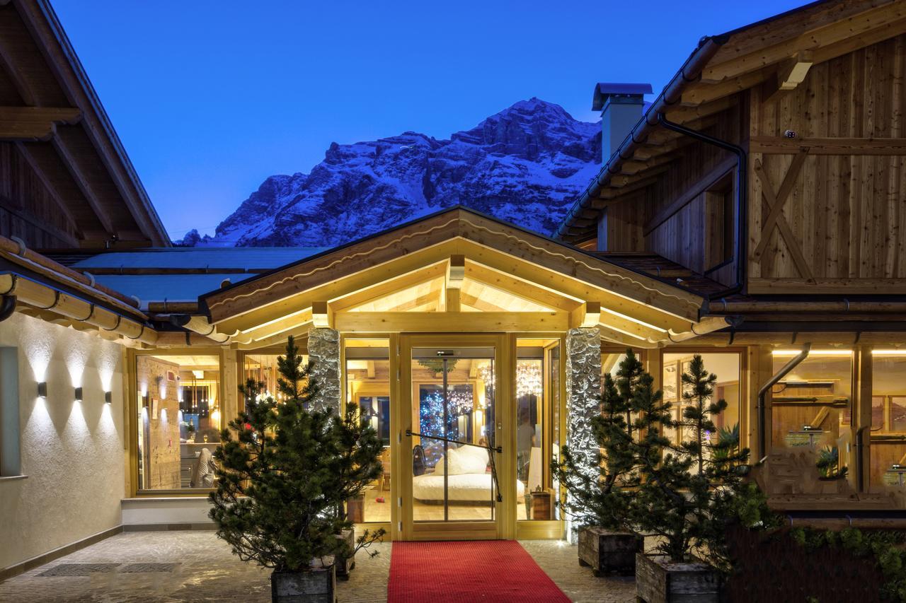 Dolomiti Lodge Alvera Кортина д'Ампецо Екстериор снимка