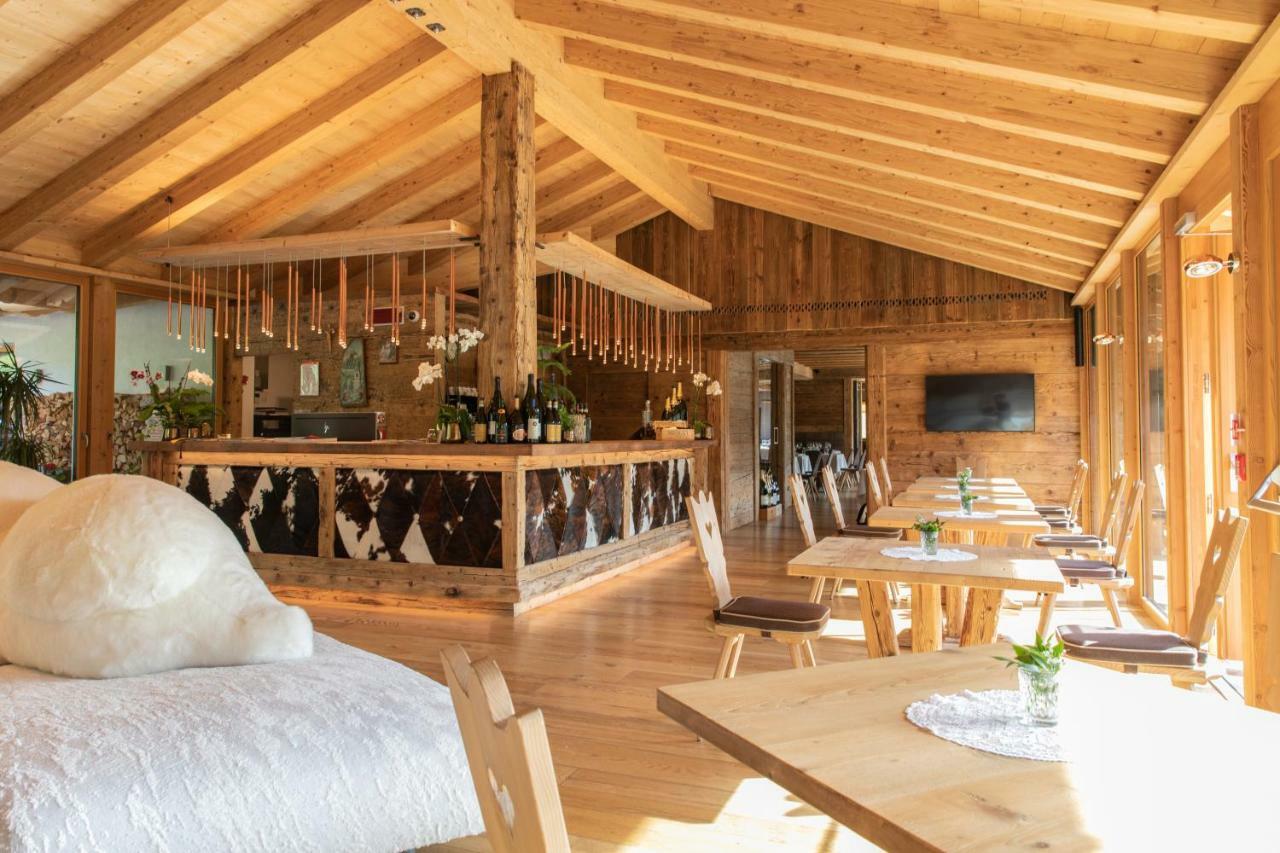 Dolomiti Lodge Alvera Кортина д'Ампецо Екстериор снимка